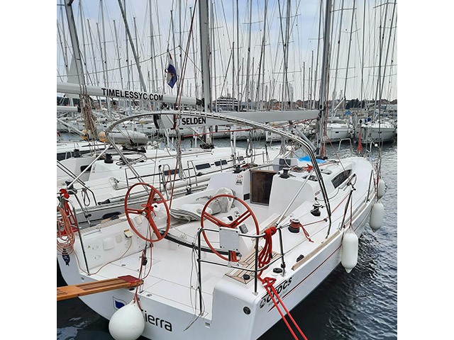 Elan 350 - [External image]