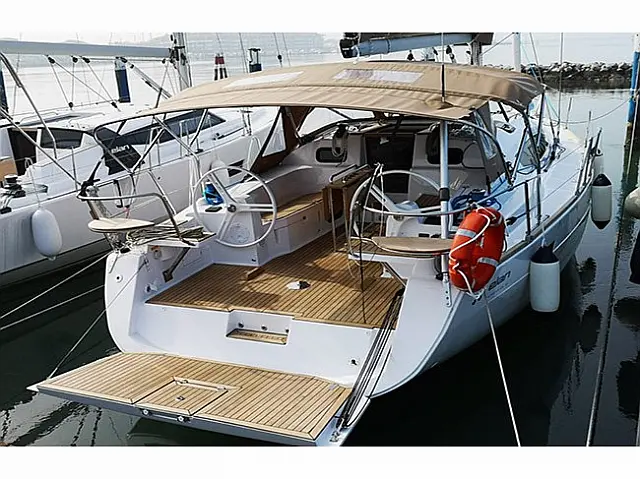 Elan 40 Impression - [External image]