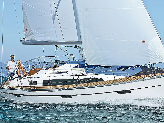 Bavaria Cruiser 37 /3cab - [External image]