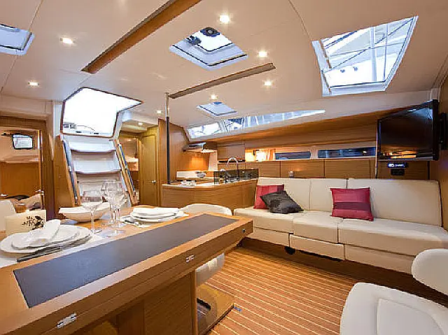 Jeanneau 53 - [Internal image]