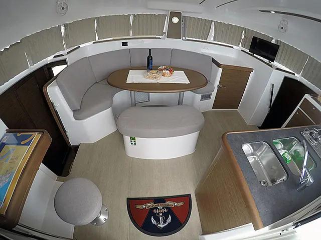 Lagoon 380 - [Internal image]