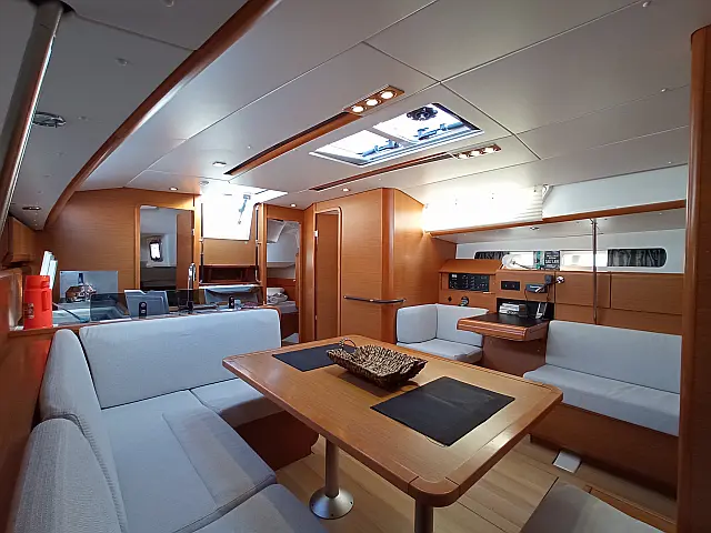 Sun Odyssey 439 - [Layout image]