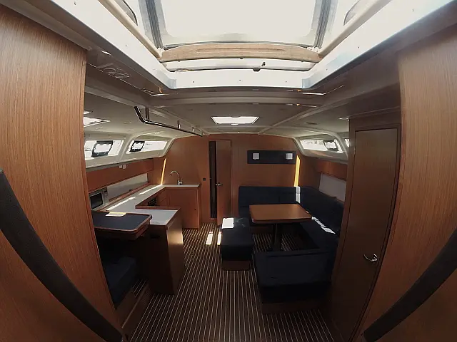 Bavaria Cruiser 51 - [Internal image]