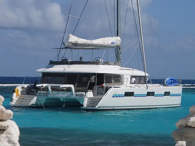 Lagoon 620 - [External image]