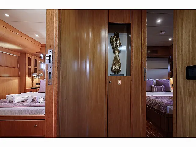 Trawler 77 - [Internal image]