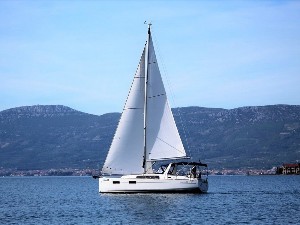 Beneteau Oceanis 35 - Split / ACI Marina Split