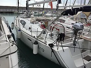 Oceanis 43 - Grenada / St. George's / Grenada Yacht Club