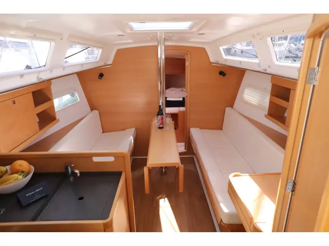 Sun Odyssey 319 - [Internal image]