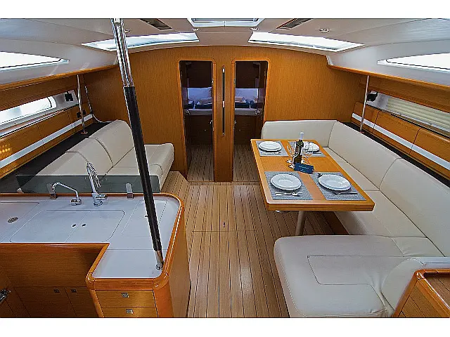 Jeanneau 53 - [Internal image]