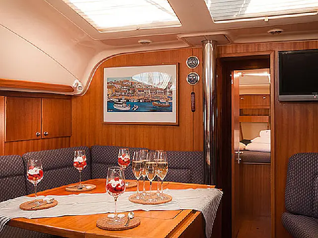 Elan 434 Impression - [Internal image]