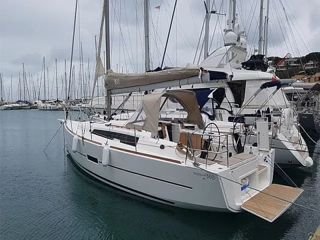 Dufour 360 Grand Large - [External image]