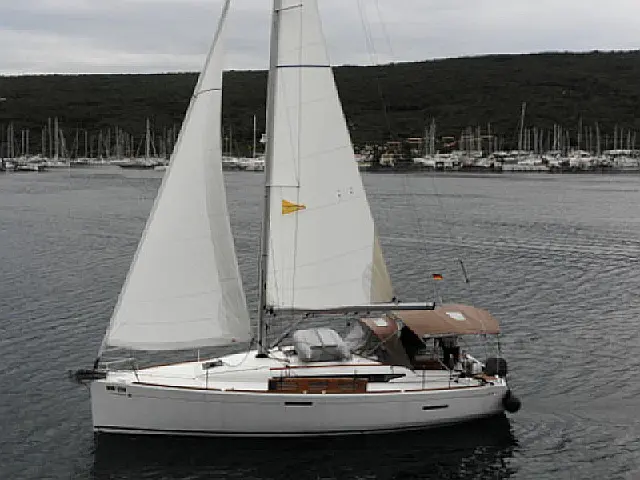 Sun Odyssey 389 - [External image]