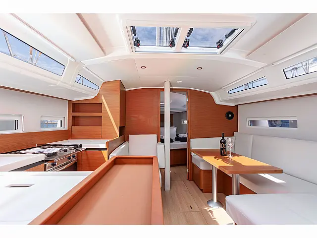 Sun Odyssey 410 - [Internal image]