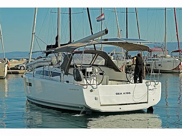 Sun Odyssey 380 - [External image]