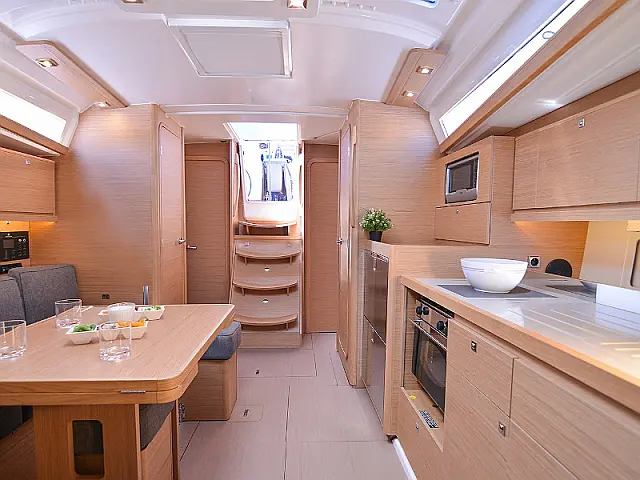 Dufour 390 Grand Large - [Internal image]