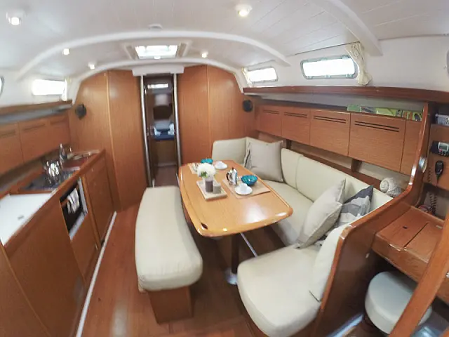 Cyclades 43.4 - [Internal image]