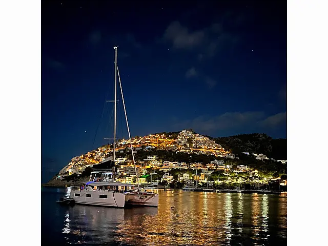 Lagoon 46 - [External image]