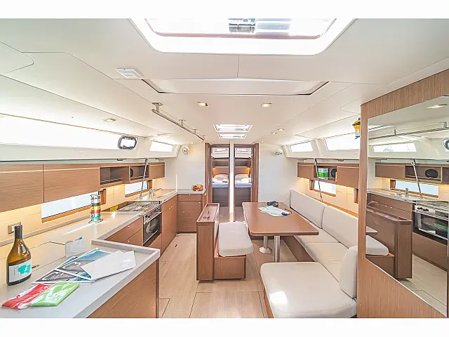 Oceanis 46.1 (5/3) - [Internal image]