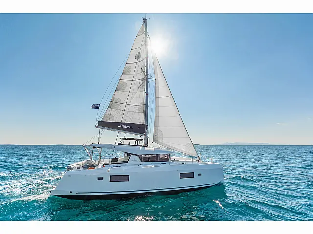 Lagoon 42 A/C & GEN & WM - [External image]