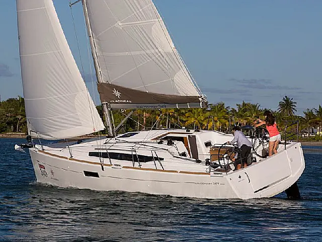 Sun Odyssey 349 b - [External image]