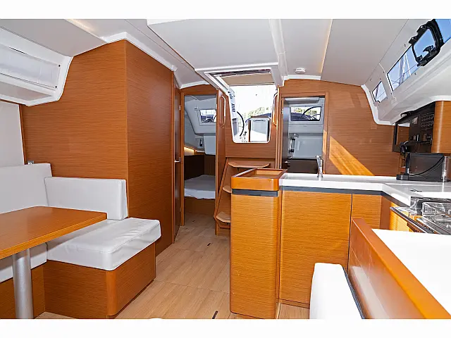 Sun Odyssey 410 - [Internal image]