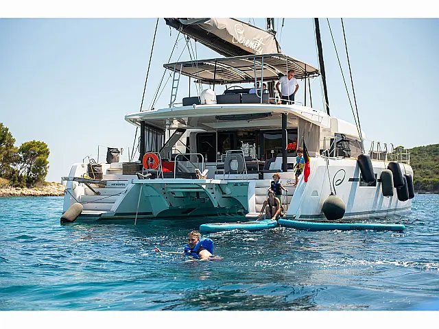 Lagoon 52 - [External image]