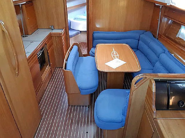 Bavaria 39 Cruiser - [Internal image]