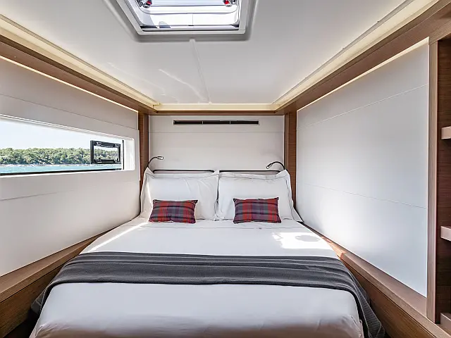 Lagoon 46  - [Internal image]