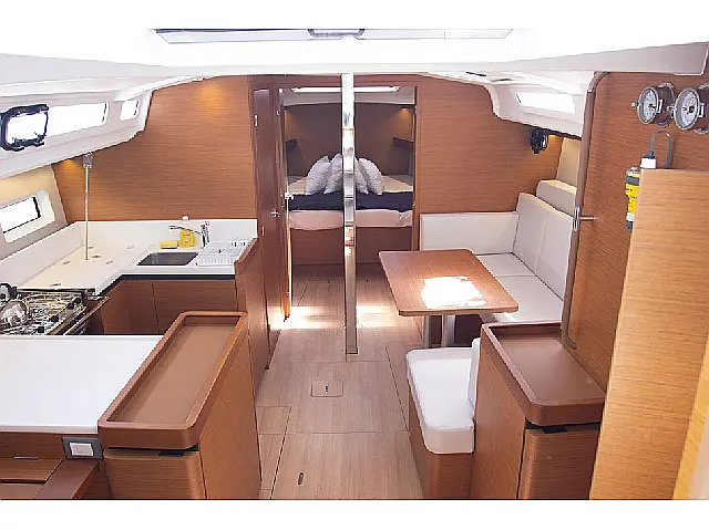 Sun Odyssey 440 - [Internal image]