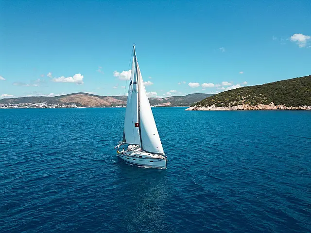 Bavaria Cruiser 40 - [External image]
