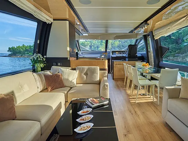 Azimut 72 - [Internal image]