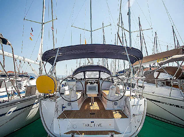 Bavaria Cruiser 34 - [External image]