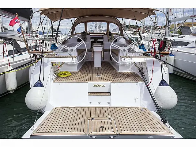 Elan 45 Impression AC - [External image]