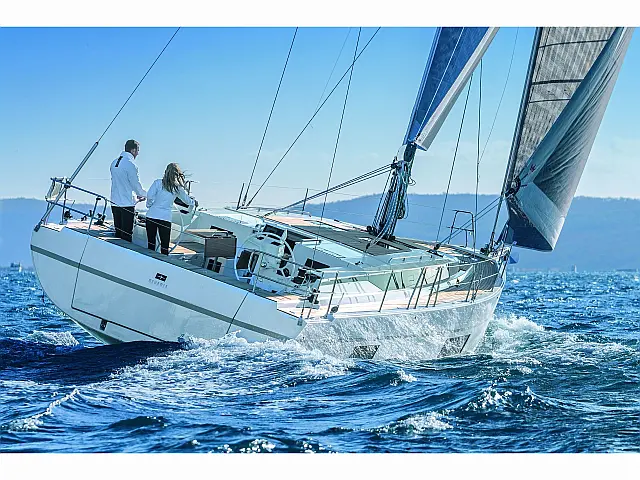 Bavaria C45 A/C & GEN - [External image]