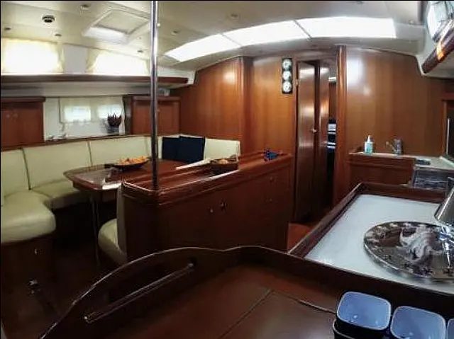 Oceanis 523 Clipper - [Internal image]