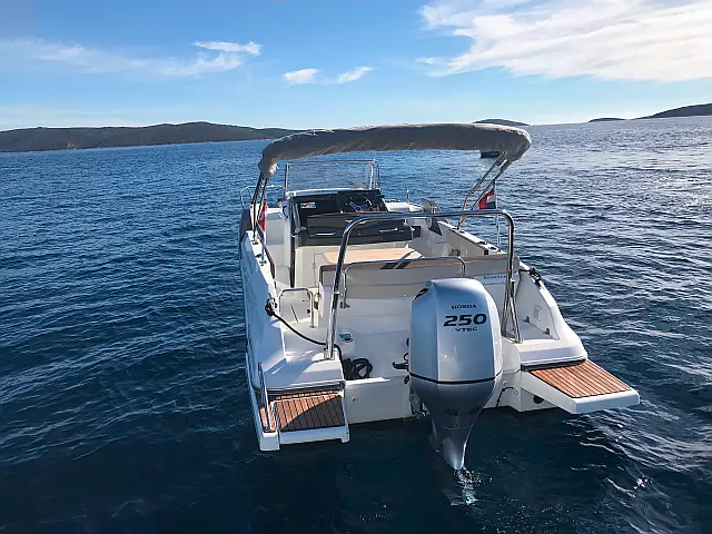 Beneteau Flyer 7.7 - [Internal image]
