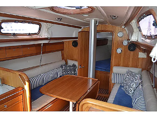 Bavaria 35 Match - [Internal image]