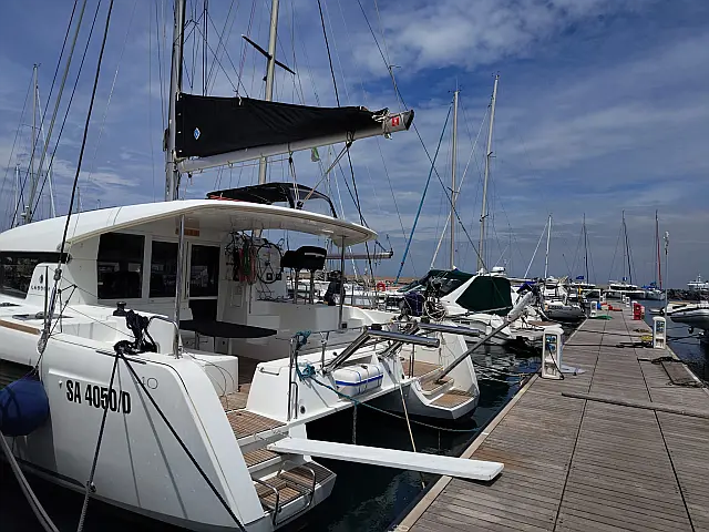 Lagoon 40 - [Layout image]