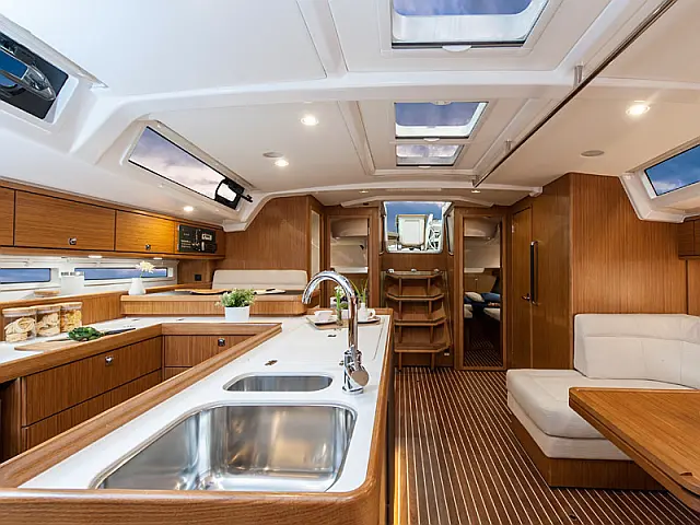 Bavaria Cruiser 56 - [Internal image]