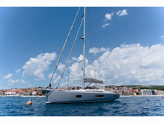 Oceanis 51.1 - [External image]