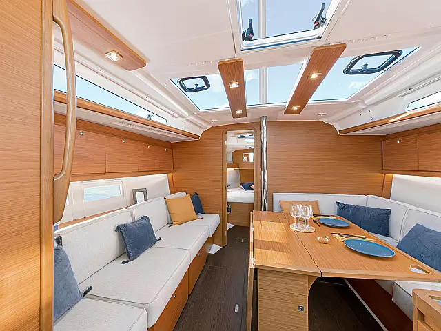 Dufour 390 Grand Large - [Internal image]