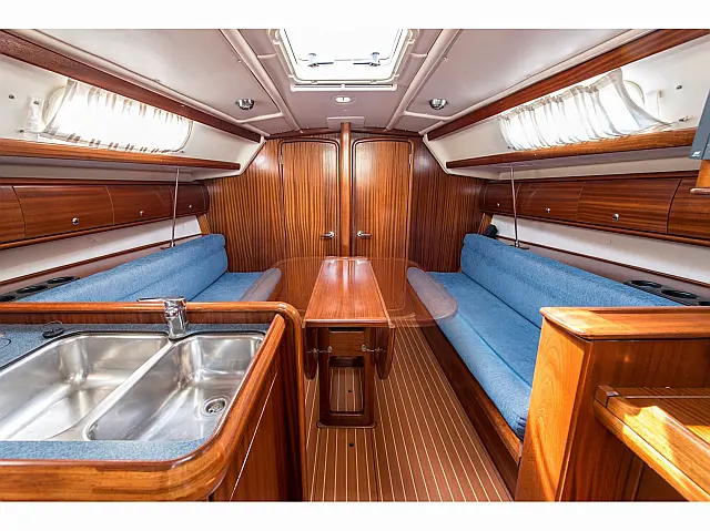 Bavaria 36 - [Internal image]