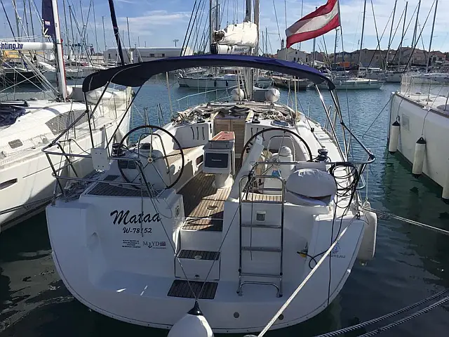 Beneteau Oceanis 43  - [External image]