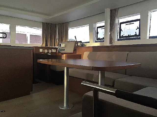 Lagoon 450 SporTop - [Internal image]
