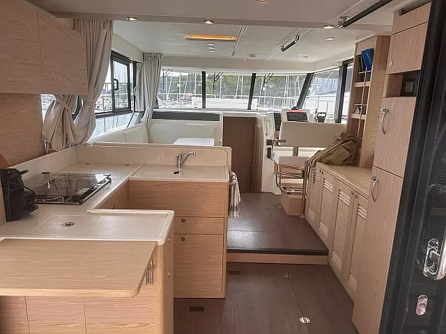 Swift Trawler 41 FLY  - [Internal image]