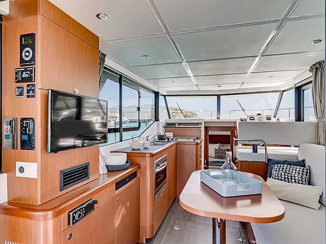 Swift Trawler 30 - [Internal image]