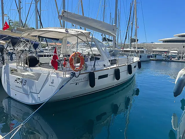 Oceanis 45 - [External image]