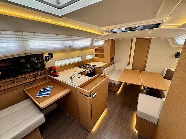 Sun Odyssey 410 - [Internal image]