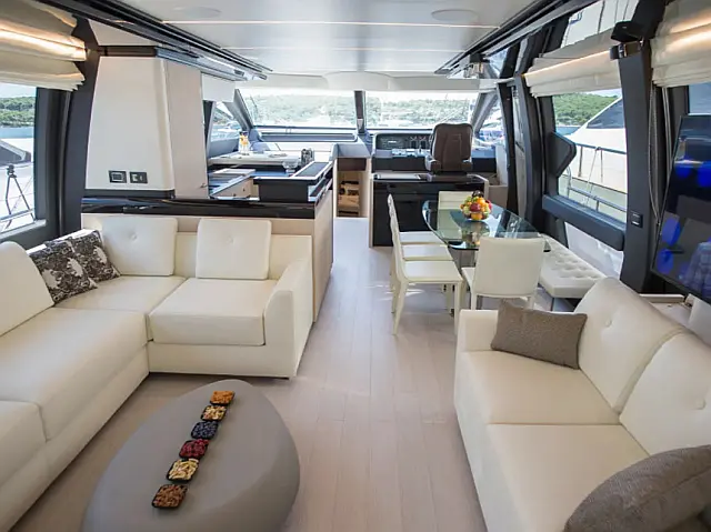 Azimut 72 - [Internal image]