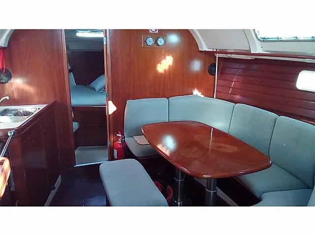 Oceanis 381 - [Internal image]